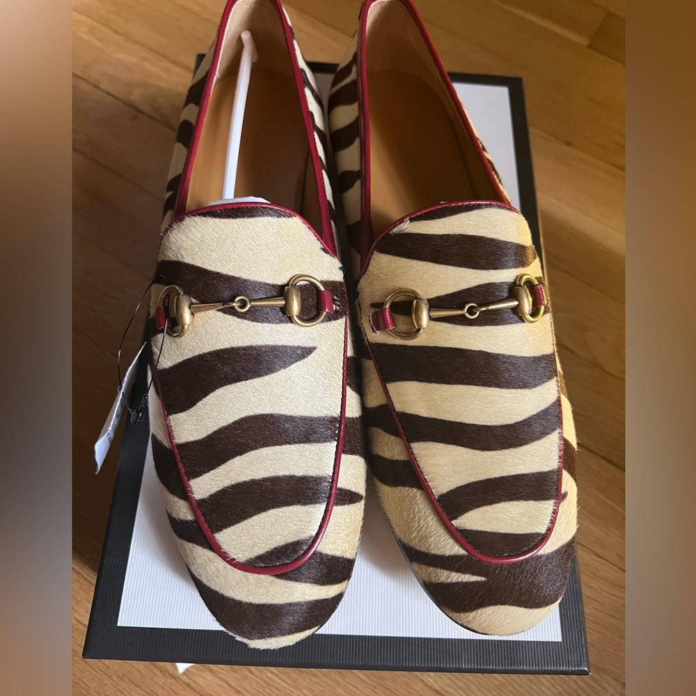 New Authentic Gucci Loafers size 39.5